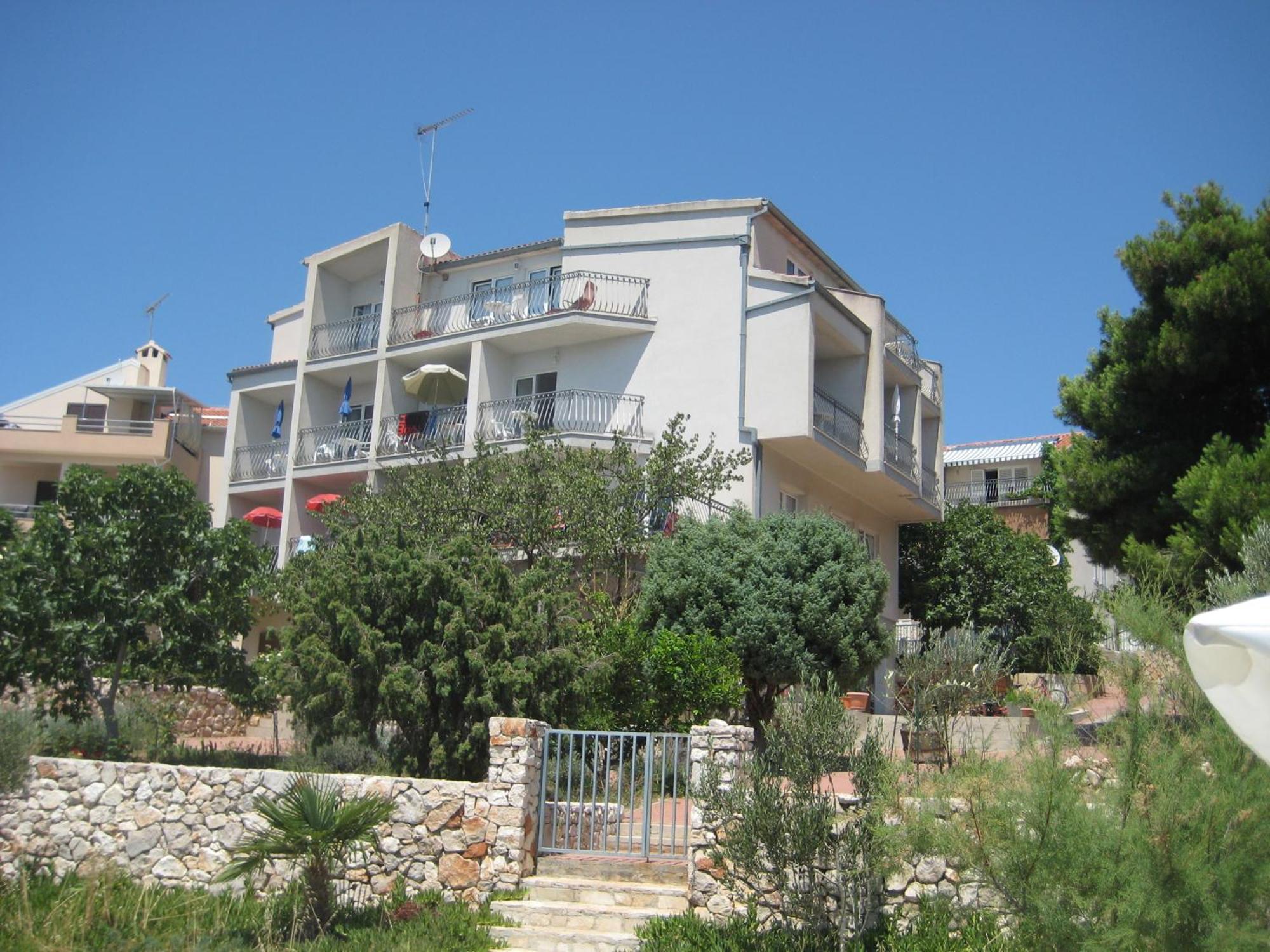 Apartments Pralija Mile Жаборич Екстериор снимка