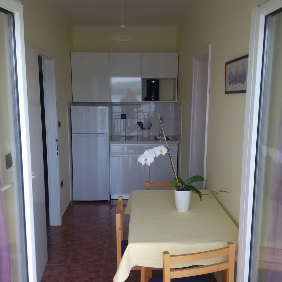 Apartments Pralija Mile Жаборич Екстериор снимка